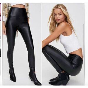 ARITZIA WILFRED  Daria Black Vegan Leather High Rise Leggings Size Medium
